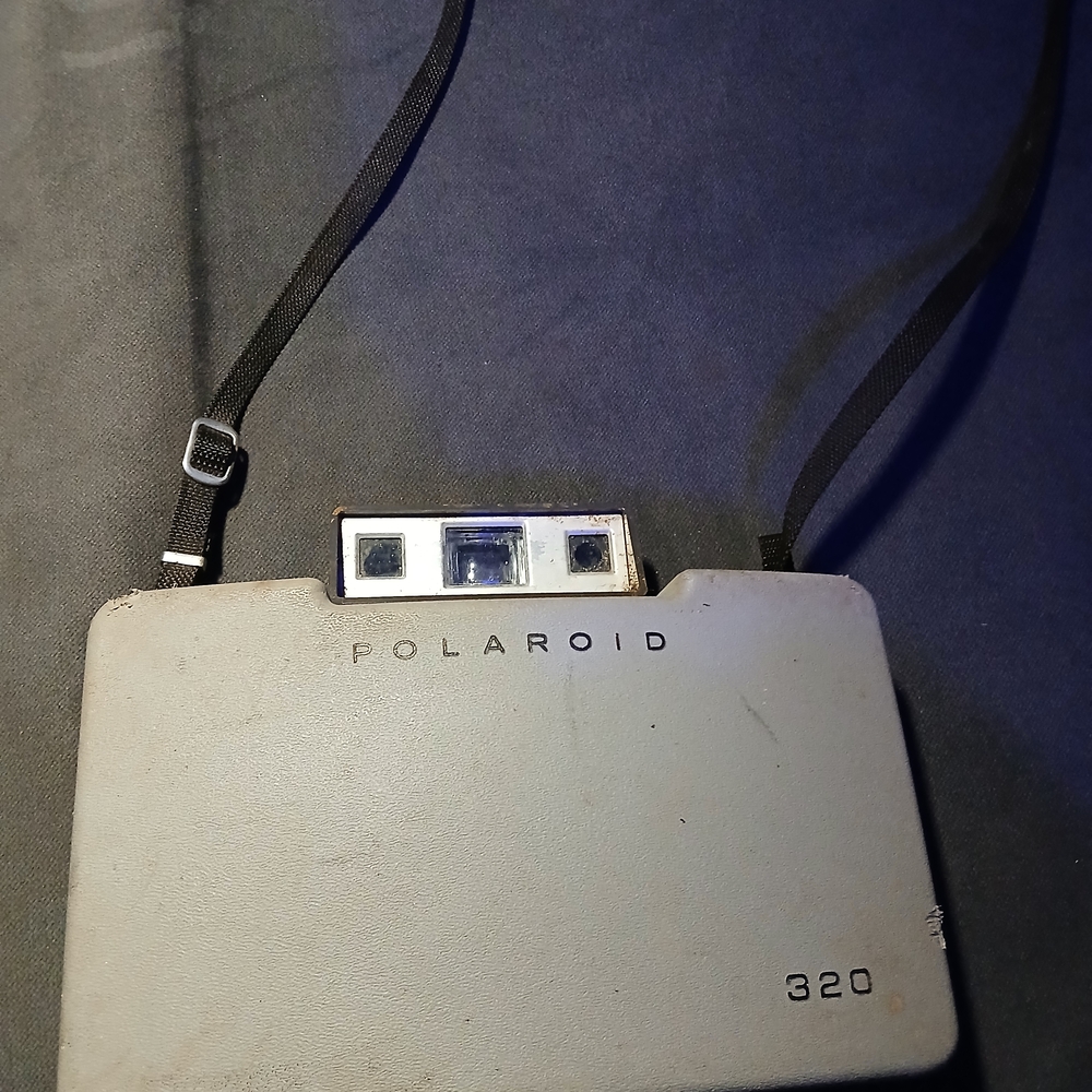 Polaroid 320 Gray Film Camera